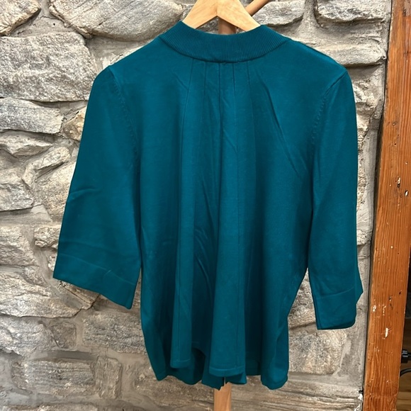 Open Swing Cardi - Picture 3 of 6